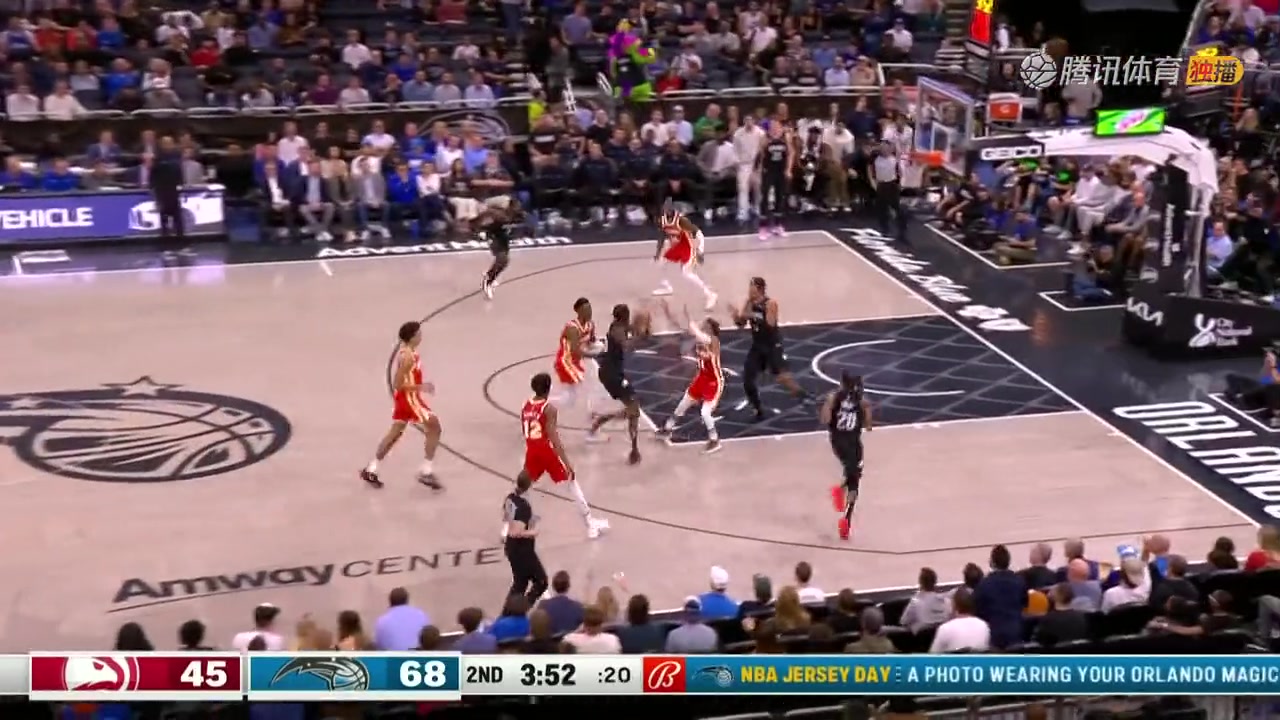 比文班亞馬如何？波爾-波爾持球一條龍反擊轉(zhuǎn)身過(guò)人暴扣